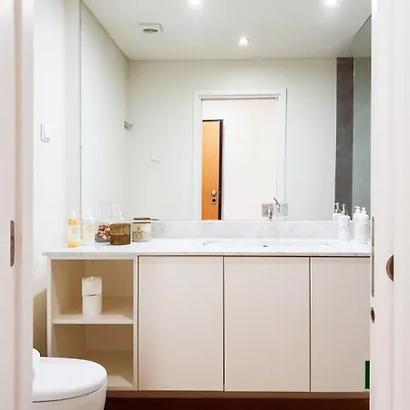 Апартаменты Charming Close To Lx Factory Лиссабон