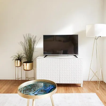 Appartement Charming Close To Lx Factory Lissabon